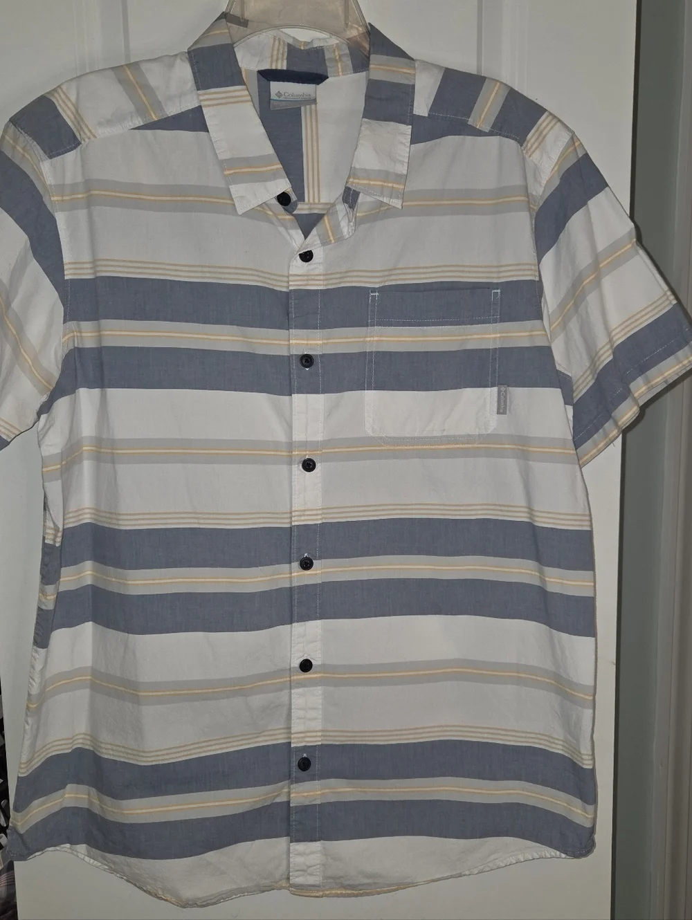 Columbia Men's Short Sleeve Button Down Shirt